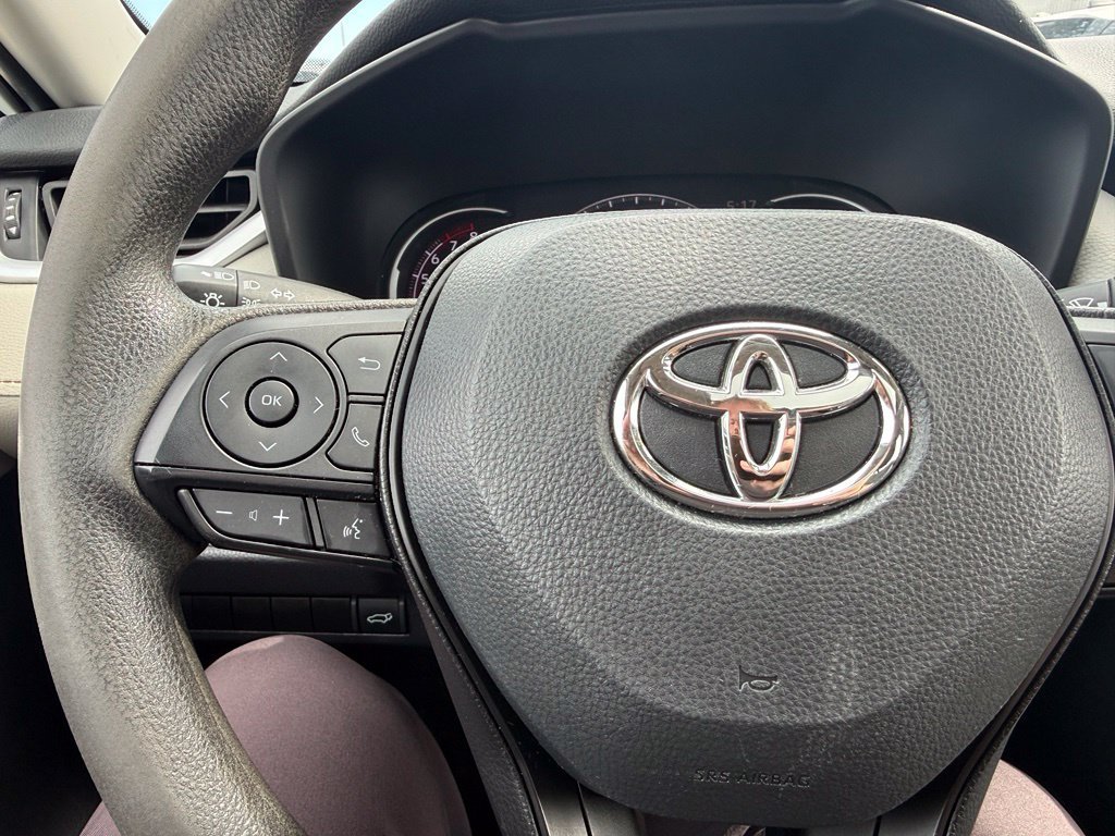 Used 2025 Toyota RAV4 XLE w/ Convenience Package AWD/4WD image 24