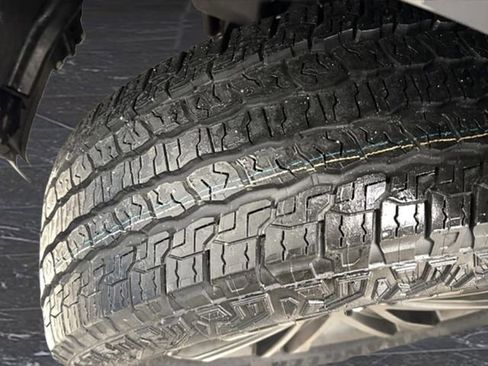 Used 2022 Ford F150 XLT w/ Equipment Group 302A High image 43