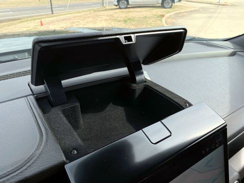 Used 2025 GMC Yukon Denali image 26