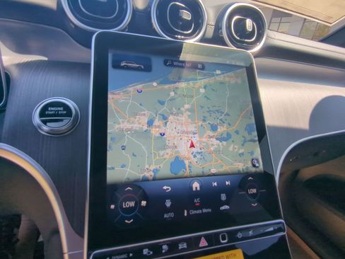 New 2025 Mercedes-Benz GLC 350e 4MATIC image 8