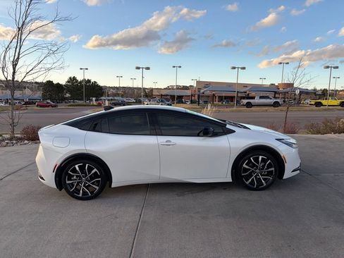 Used 2023 Toyota Prius Prime XSE Premium image 12