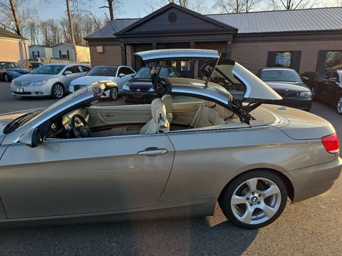 Used 2008 BMW 328i Convertible image 10