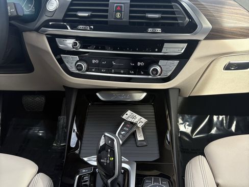 Used 2021 BMW X3 xDrive30e w/ Premium Package image 19