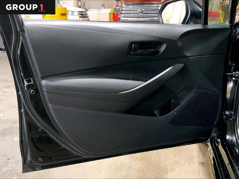 Used 2023 Toyota Corolla LE image 21