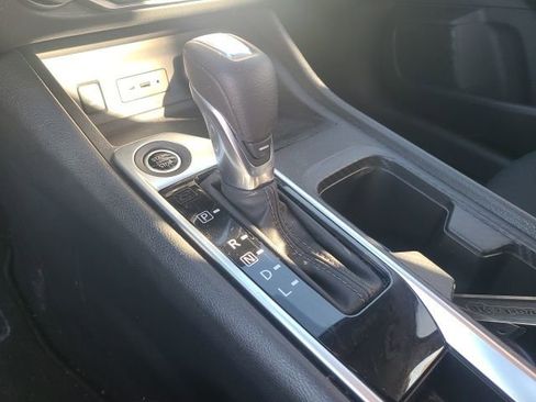 Used 2025 Nissan Sentra SV image 26