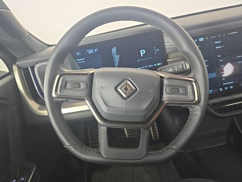 Used 2024 Rivian R1S Adventure AWD/4WD image 28