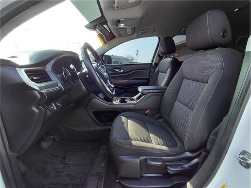 Used 2020 GMC Acadia SLE image 9