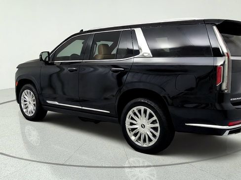 Used 2023 Cadillac Escalade Premium Luxury w/ Performance Package AWD/4WD image 3