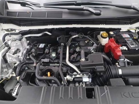 New 2026 Nissan Kicks SR AWD/4WD image 20