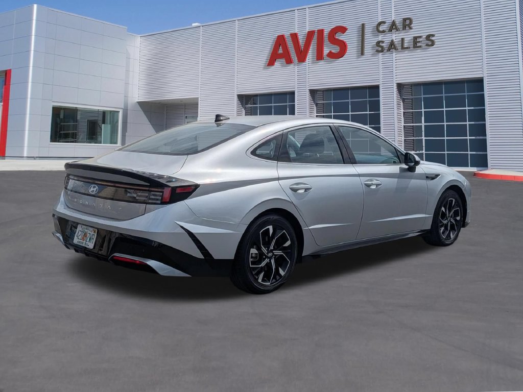 Used 2025 Hyundai Sonata SEL FWD image 6