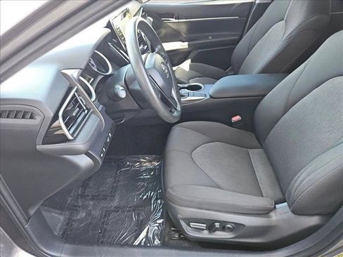 Used 2022 Toyota Camry LE FWD image 20