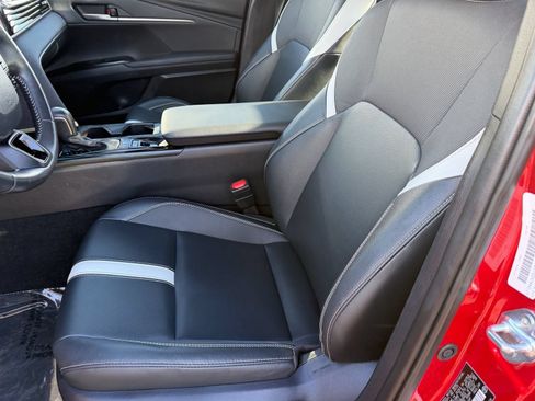 Used 2025 Toyota Camry SE w/ Multimedia Upgrade Package FWD image 22