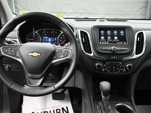Used 2023 Chevrolet Equinox LT AWD/4WD image 13