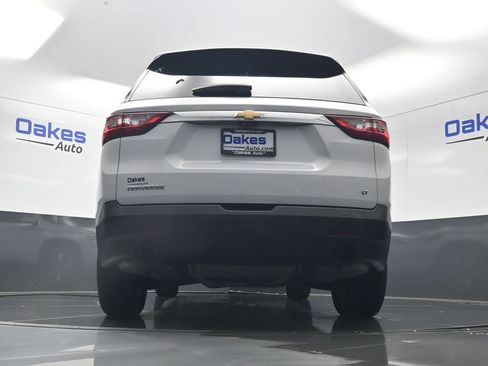 Used 2020 Chevrolet Traverse LT w/ LT Premium Package FWD image 45