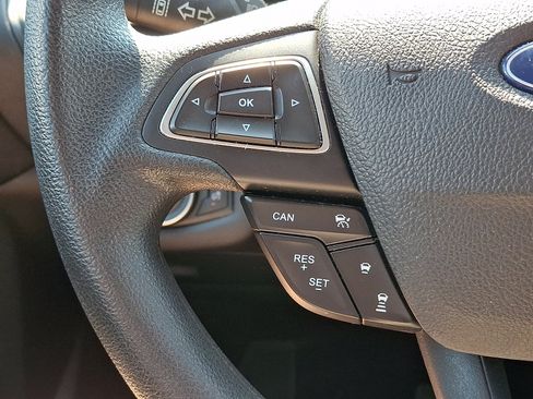 Certified 2019 Ford Escape SE FWD image 21