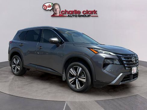 Certified 2024 Nissan Rogue SL FWD image 8