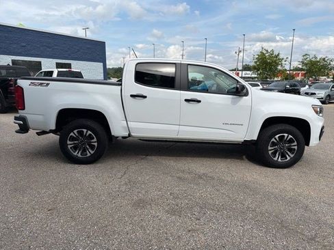 Used 2021 Chevrolet Colorado Z71 w/ Safety Package AWD/4WD image 6