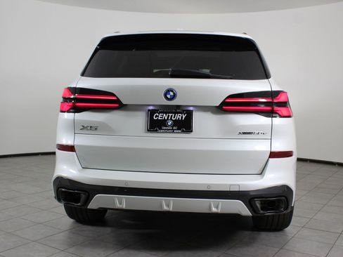 New 2026 BMW X5 xDrive50e w/ M Sport Package image 10