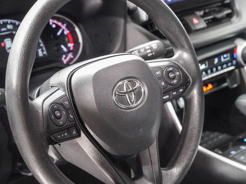 Certified 2023 Toyota RAV4 LE FWD image 21