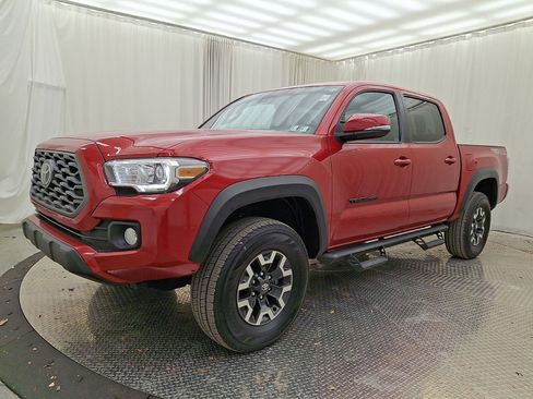 Certified 2021 Toyota Tacoma TRD Off-Road w/ Technology Package image 4
