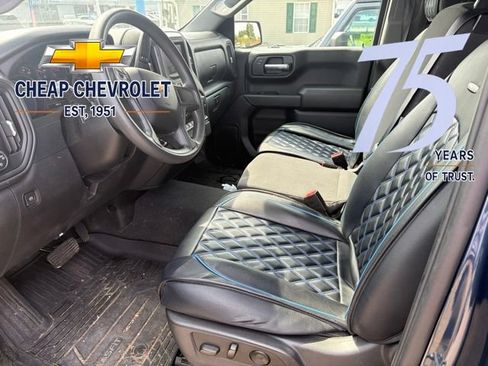 Used 2023 Chevrolet Silverado 1500 Custom AWD/4WD image 7
