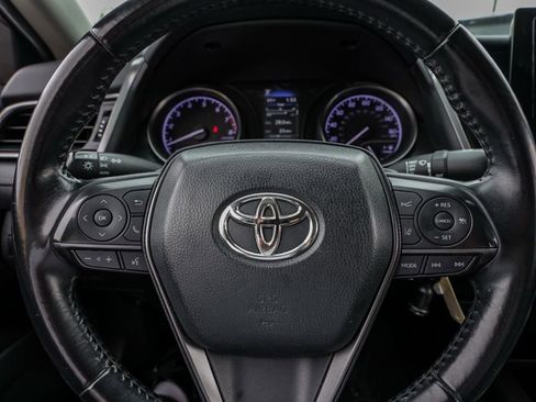 Used 2022 Toyota Camry SE image 27