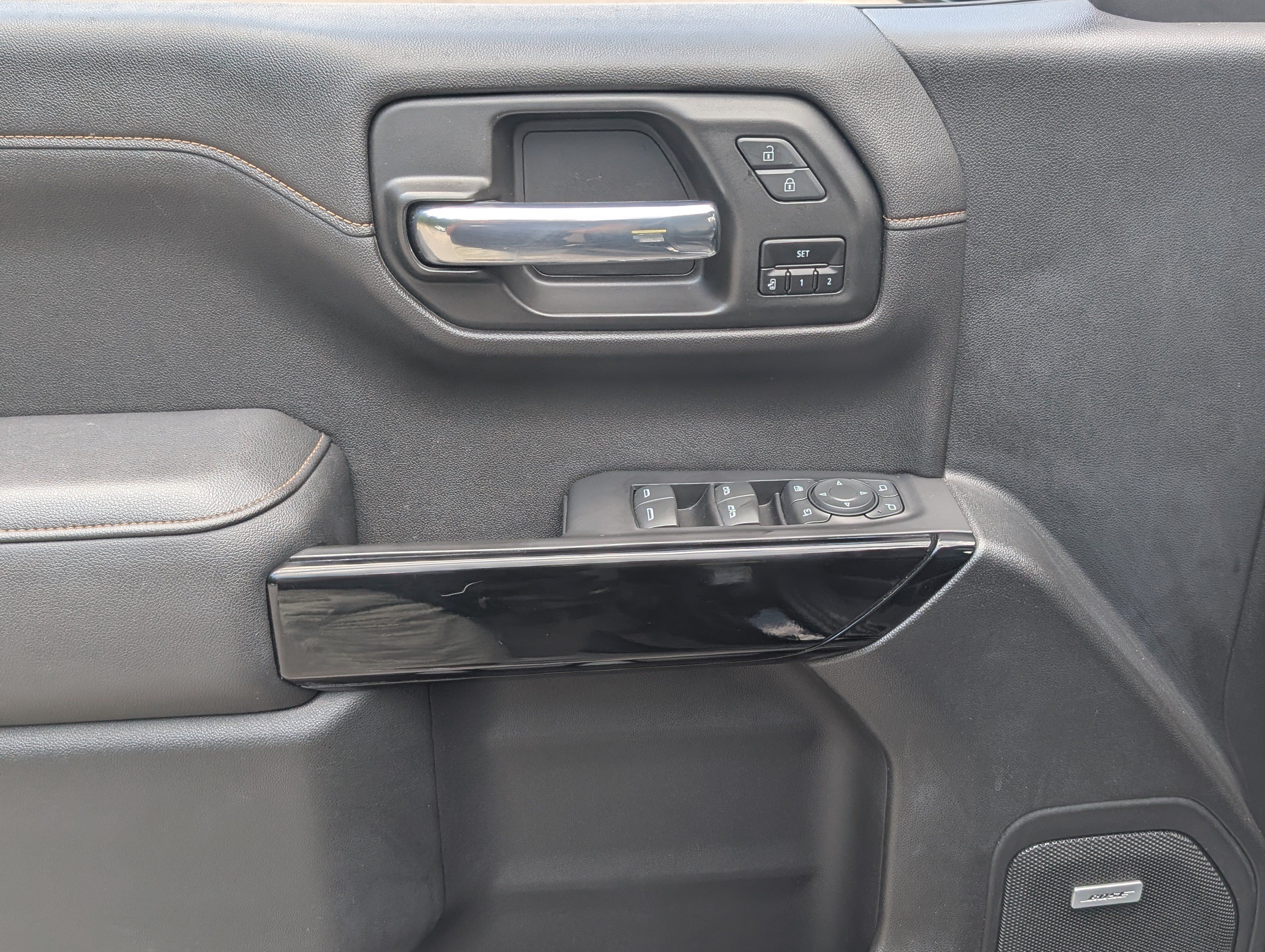 Used 2021 GMC Sierra 1500 AT4 w/ AT4 Premium Package AWD/4WD image 16