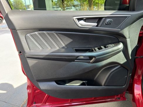 Used 2016 Ford Edge Sport w/ Equipment Group 401A AWD/4WD image 17
