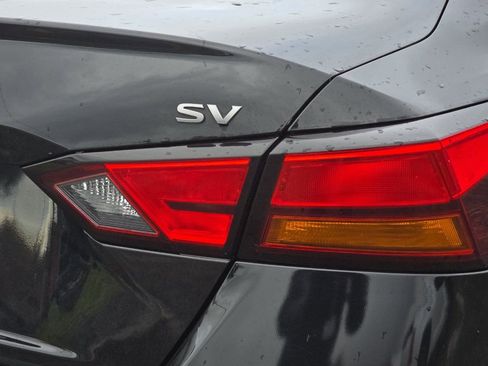 Used 2023 Nissan Altima 2.5 SV image 22