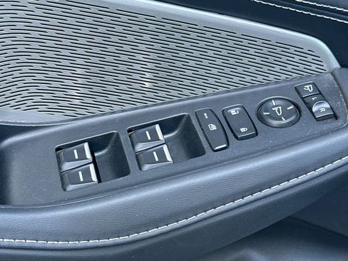 Used 2023 Acura MDX SH-AWD w/ Advance Package image 12