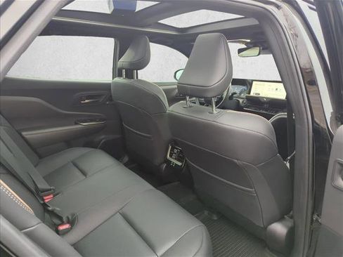 Used 2025 Toyota Crown Nightshade image 19