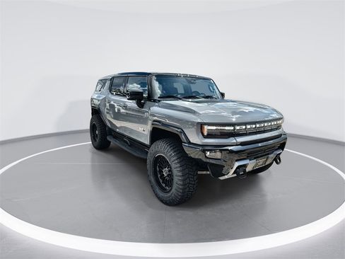 New 2026 GMC Hummer EV SUV image 2