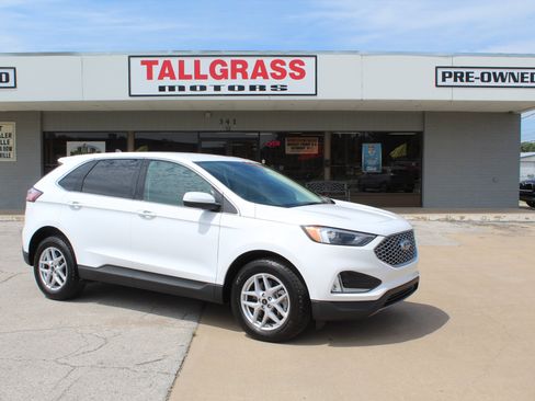 Used 2023 Ford Edge SEL w/ Convenience Package AWD/4WD image 2