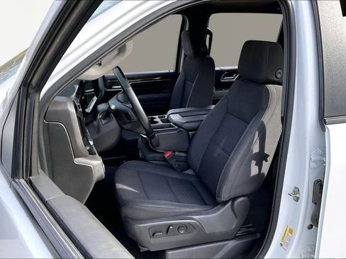 Used 2024 Chevrolet Silverado 2500 LT image 15