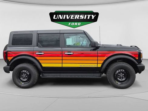New 2026 Ford Bronco Big Bend w/ Free Wheeling Package AWD/4WD image 2
