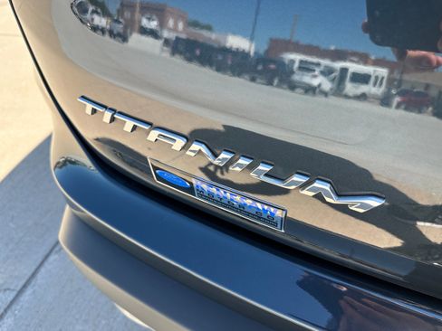 Used 2024 Ford Edge Titanium w/ Class II Trailer Tow Package image 37