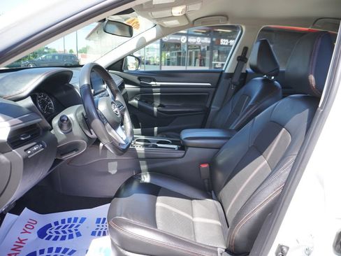 Used 2024 Nissan Altima 2.5 SR FWD image 23
