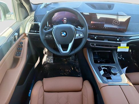 New 2026 BMW X5 xDrive40i w/ Parking Assistance Package image 16