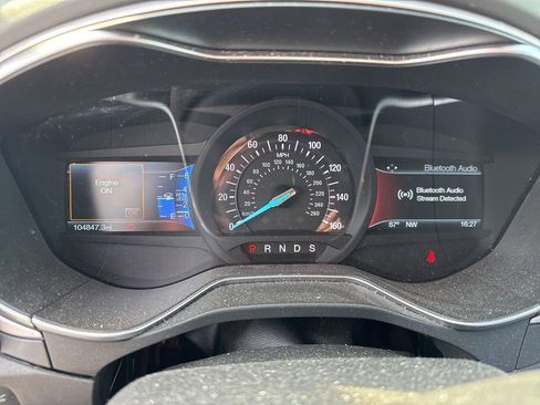 Used 2015 Ford Fusion SE FWD image 14