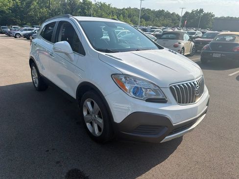 Used 2016 Buick Encore FWD image 2