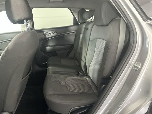 Used 2023 Kia Sportage LX image 27