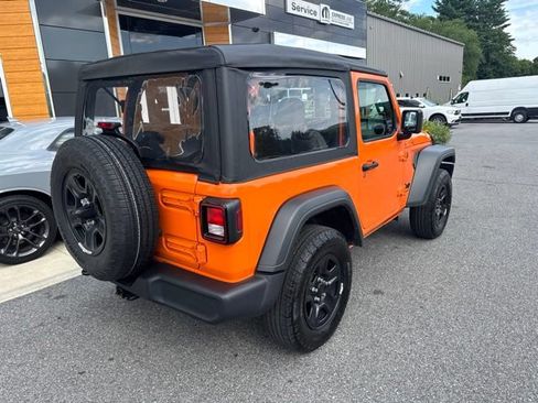 Certified 2025 Jeep Wrangler Sport AWD/4WD image 6