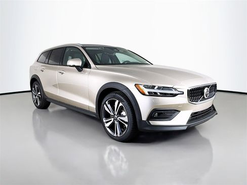 New 2026 Volvo V60 B5 Cross Country Plus w/ Climate Package image 1