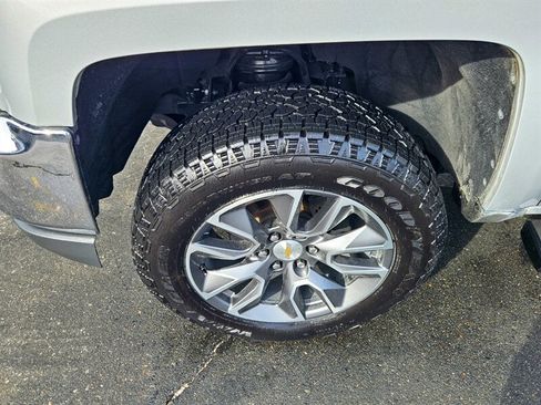 Used 2018 Chevrolet Silverado 1500 LTZ AWD/4WD image 22