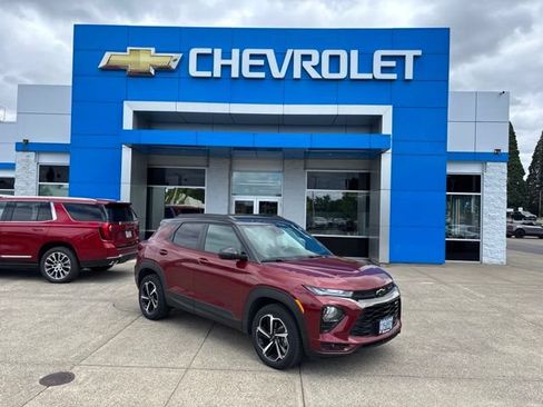 Used 2023 Chevrolet TrailBlazer RS w/ Sun and Liftgate Package AWD/4WD image 1