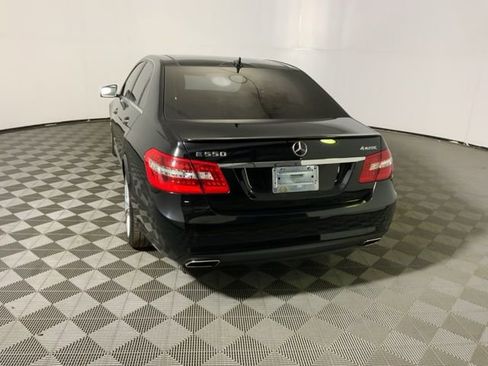 Used 2011 Mercedes-Benz E 550 4MATIC Sedan image 11