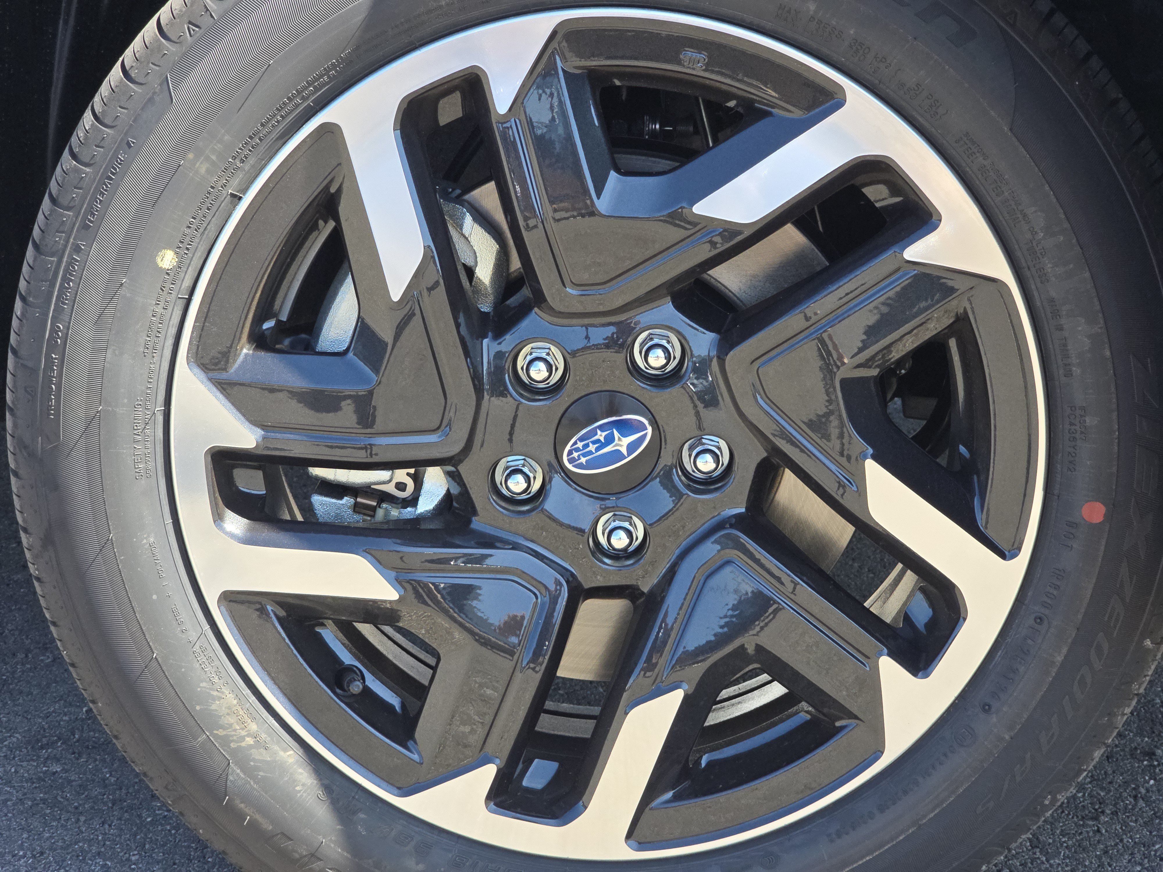 New 2026 Subaru Forester Premium AWD/4WD image 16