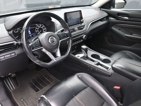 Used 2019 Nissan Altima 2.5 SR FWD image 18