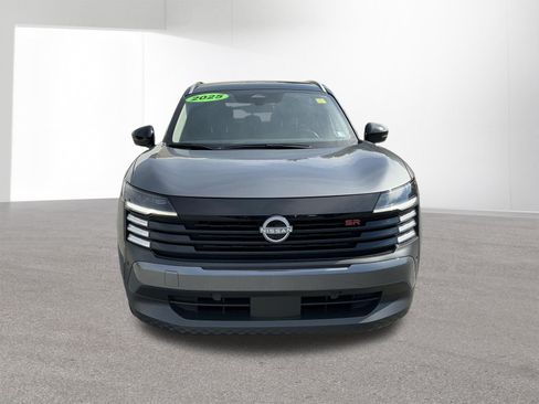 Used 2025 Nissan Kicks SR AWD/4WD image 8