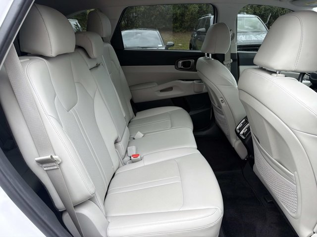 Used 2023 Kia Sorento S w/ Panoramic Sunroof Package FWD image 20